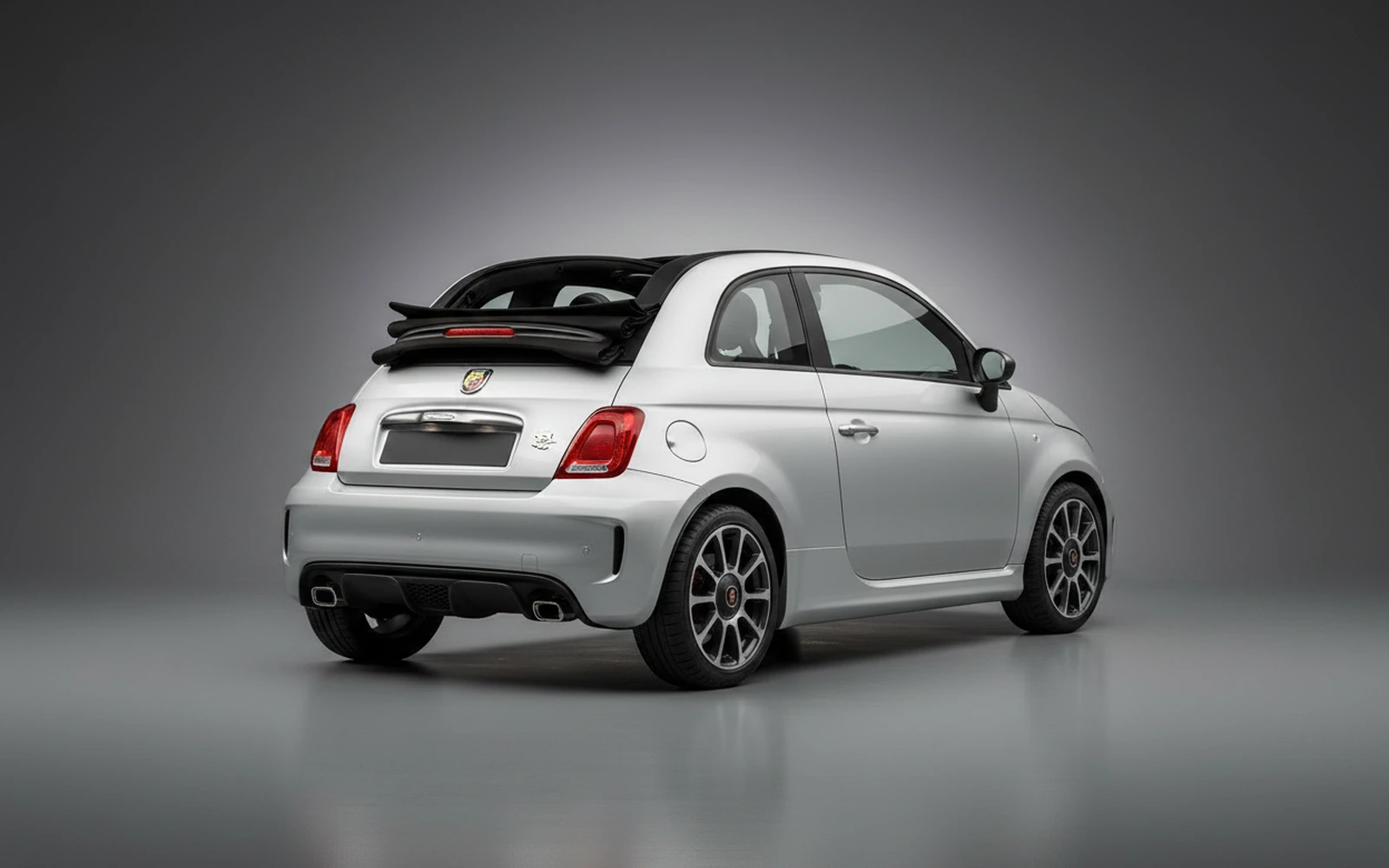 Abarth 595 Competizione Silver 2021 — interior dashboard
