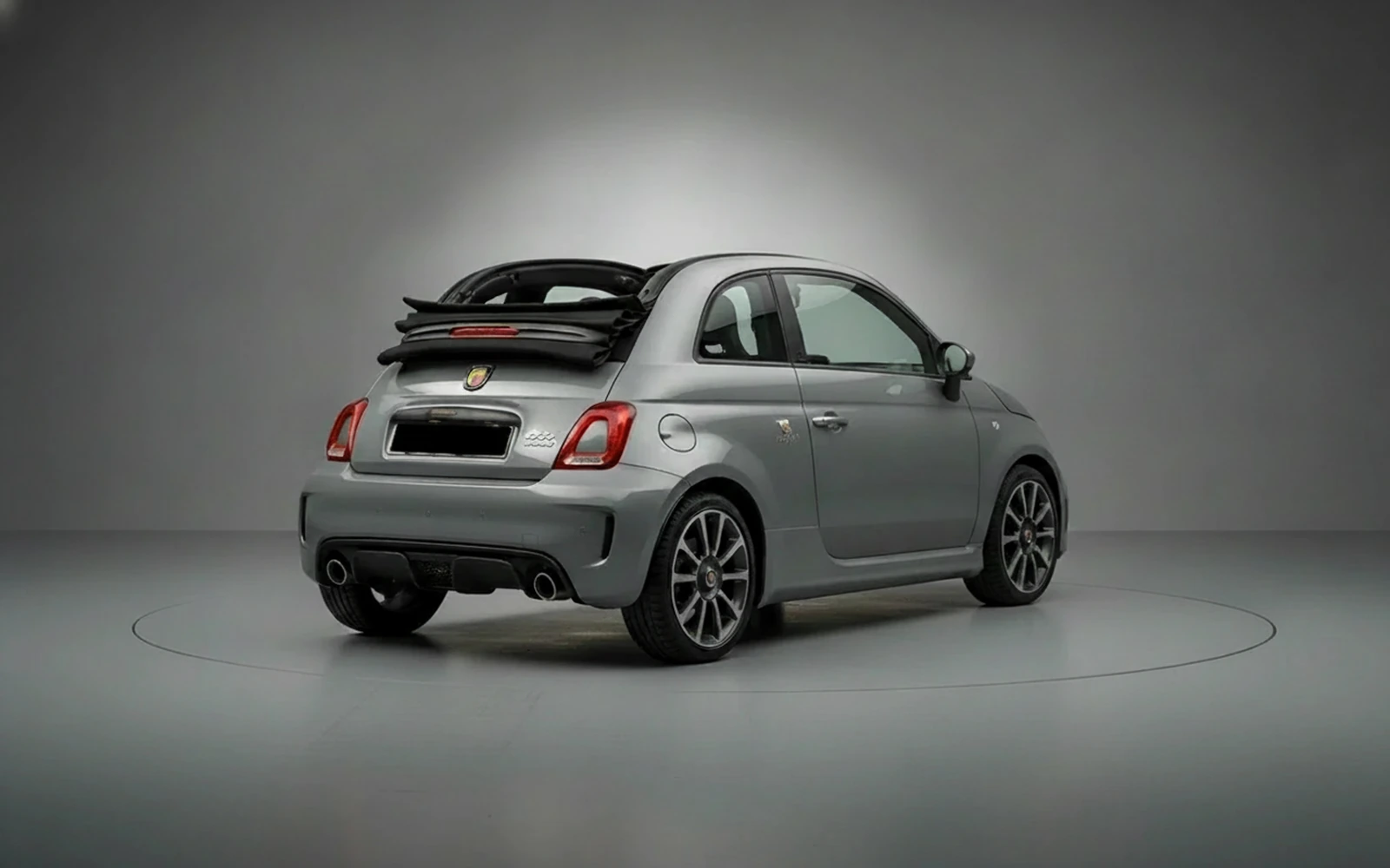 Abarth 695 Turismo Grey 2023 — interior dashboard