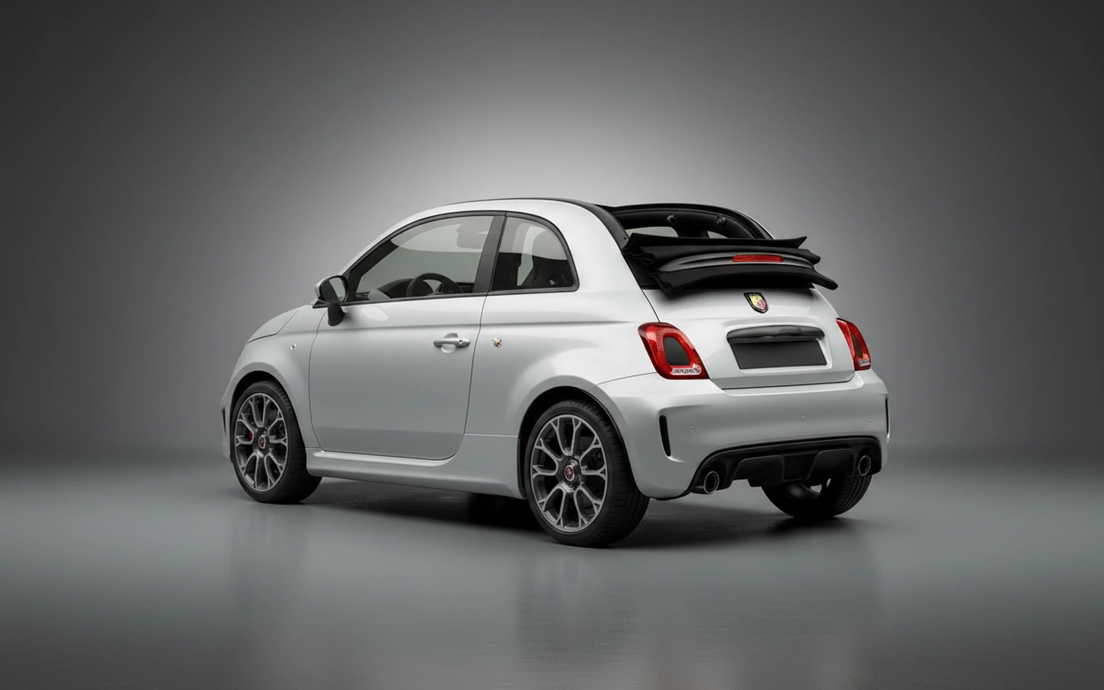Abarth 695 Turismo Silver 2023 — interior dashboard