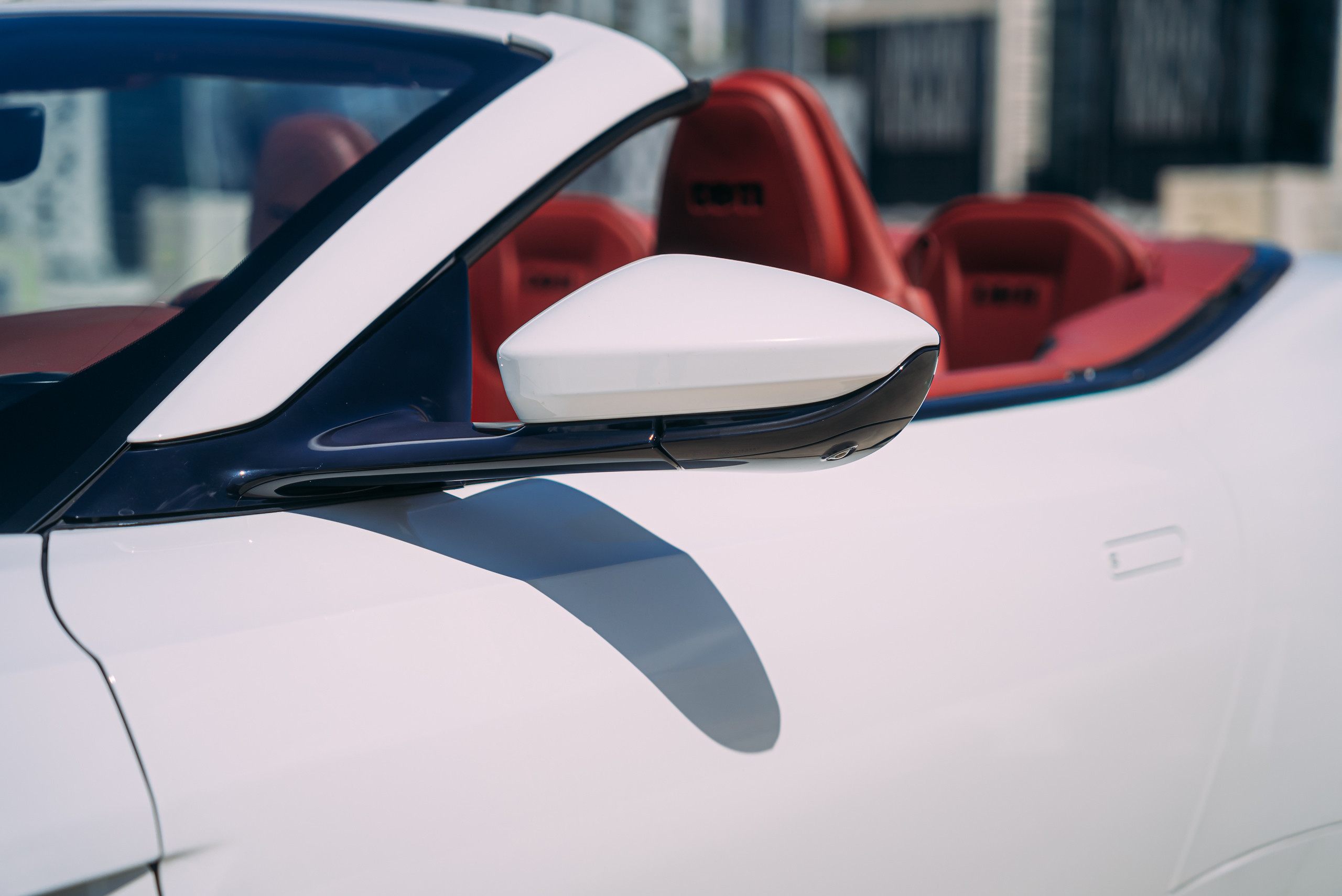 Aston Martin DB11 Silver 2019 — photo 6