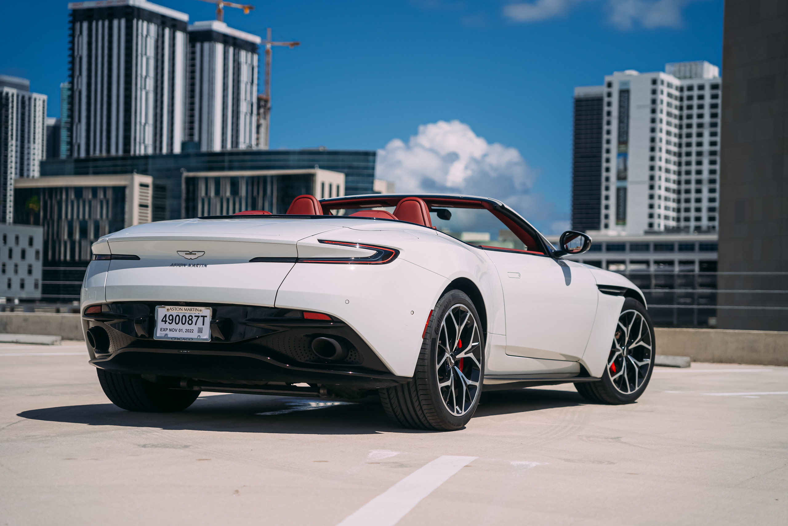 Aston Martin DB11 Silver 2019 — photo 7