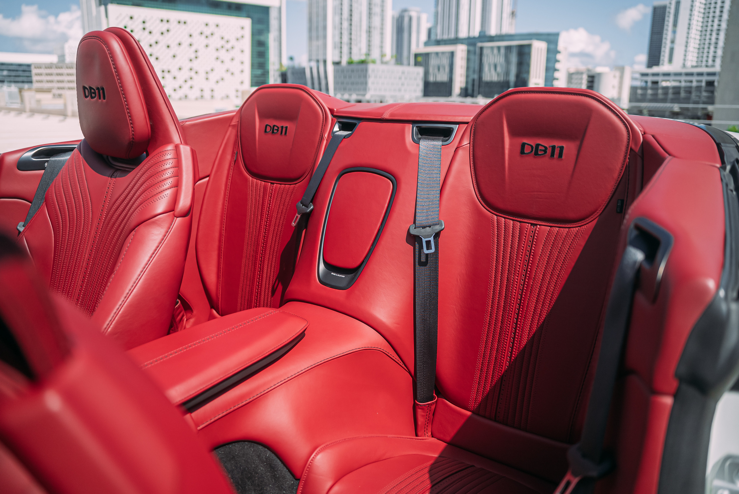 Aston Martin DB11 Silver 2019 — photo 9