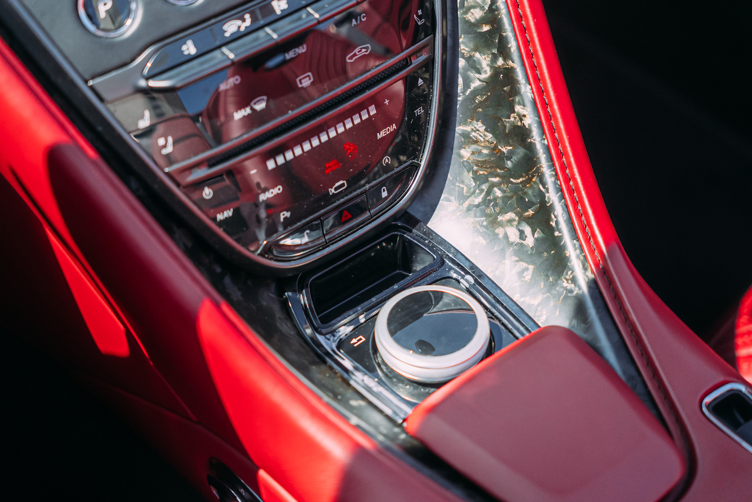 Aston Martin DB11 Silver 2019 — photo 11