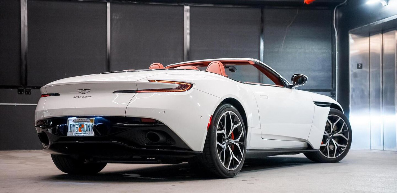 Aston Martin DB11 Silver 2019 — photo 14