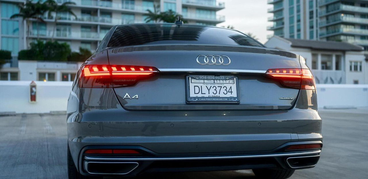 Audi A4 Grey 2023 — photo 14