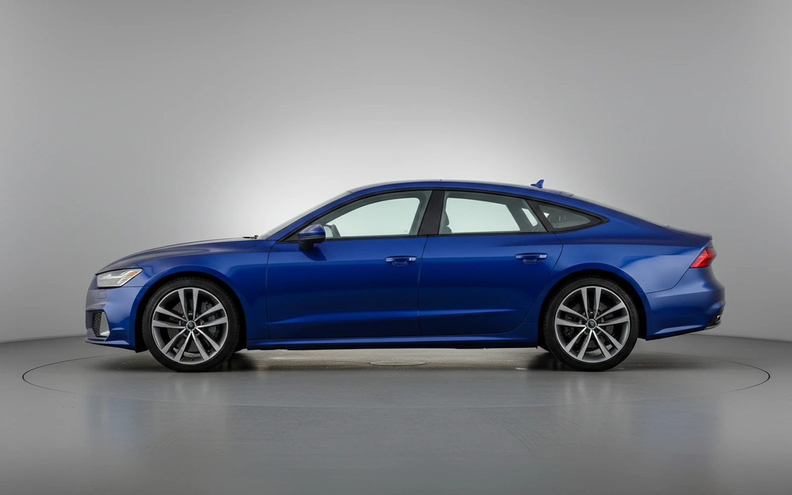 Audi A7 Azul 2024 — exterior rear view