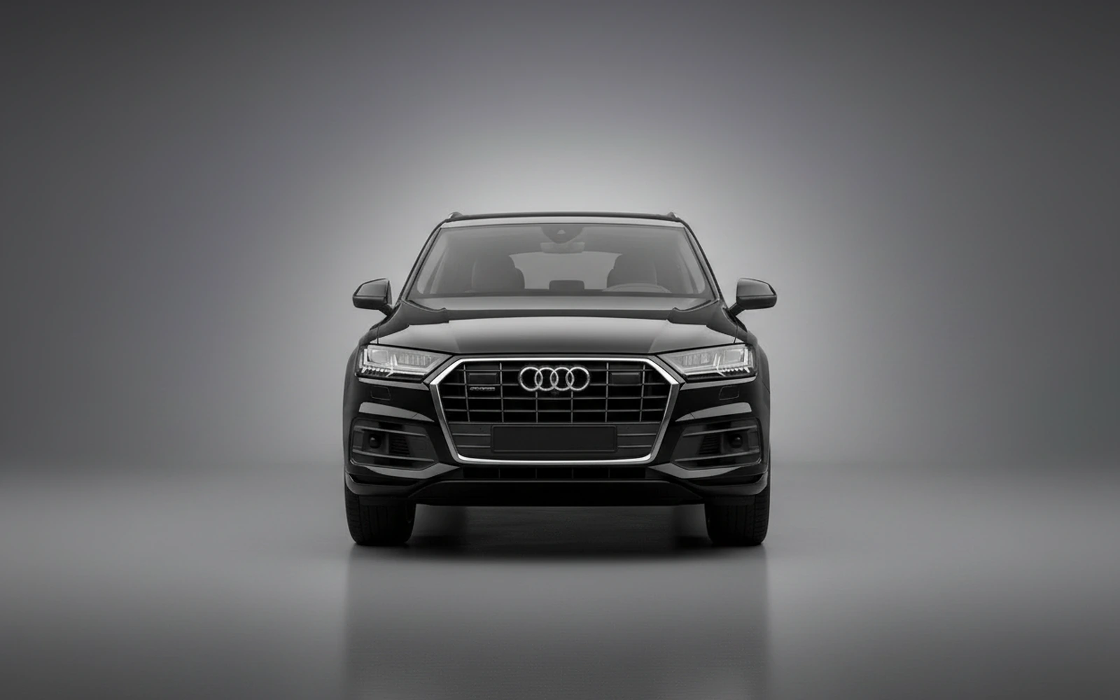 Audi Q7 Black 2023 — exterior side view
