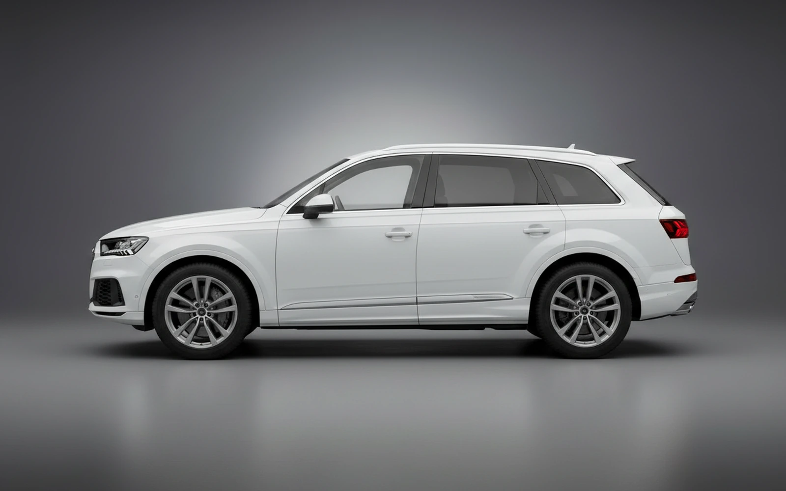 Audi Q7 White 2023 — exterior rear view