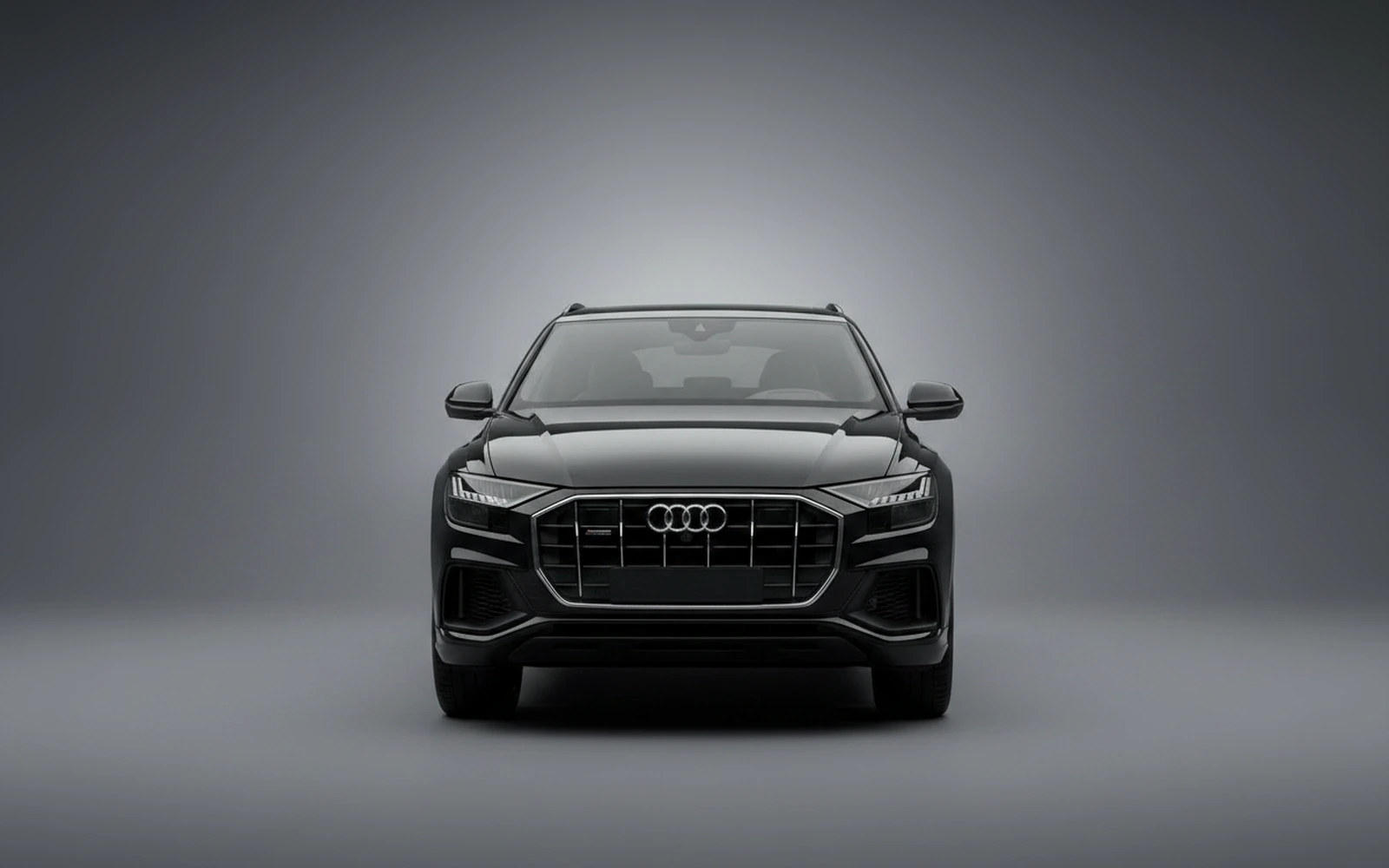 Audi Q8 Black 2023 — exterior side view