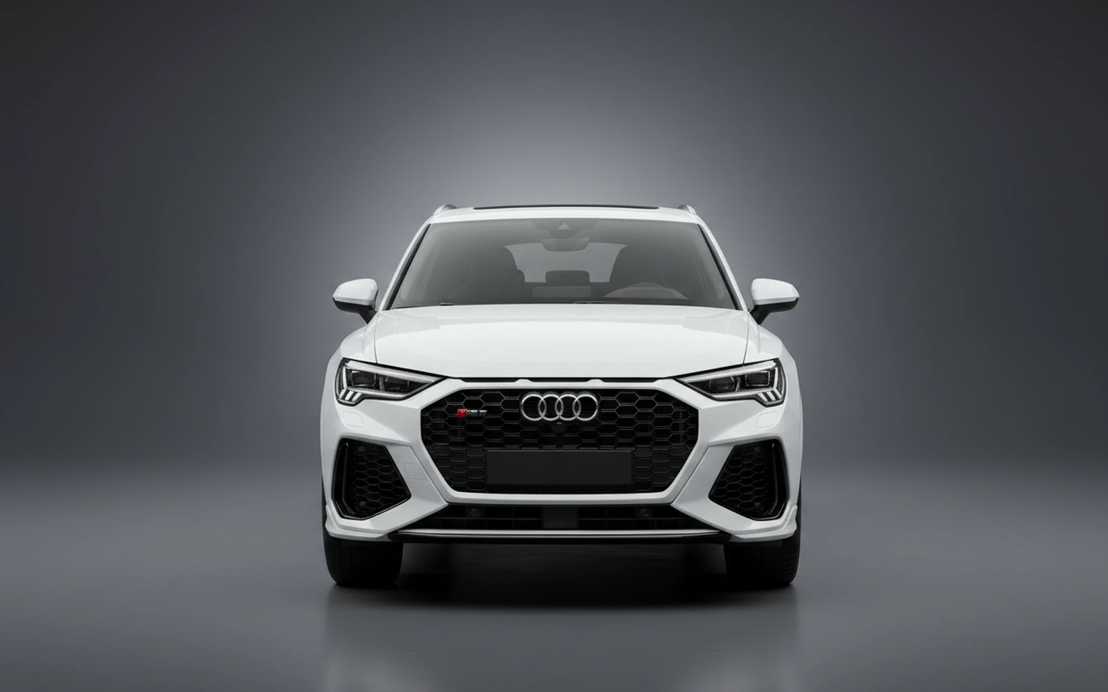 Audi Rs Q3 Blanco 2023 — exterior side view