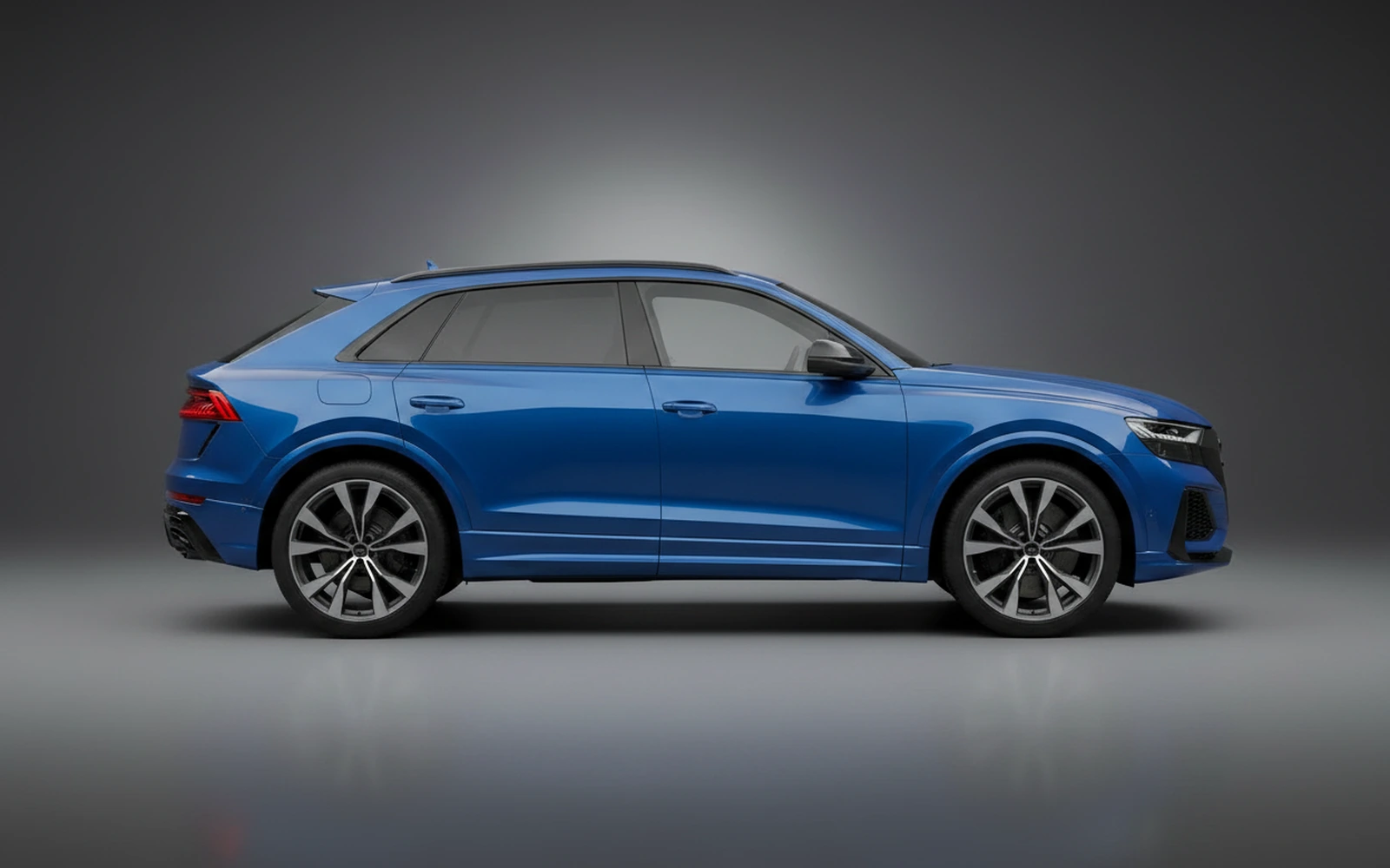 Audi RSQ8 Azul 2023 — exterior rear view