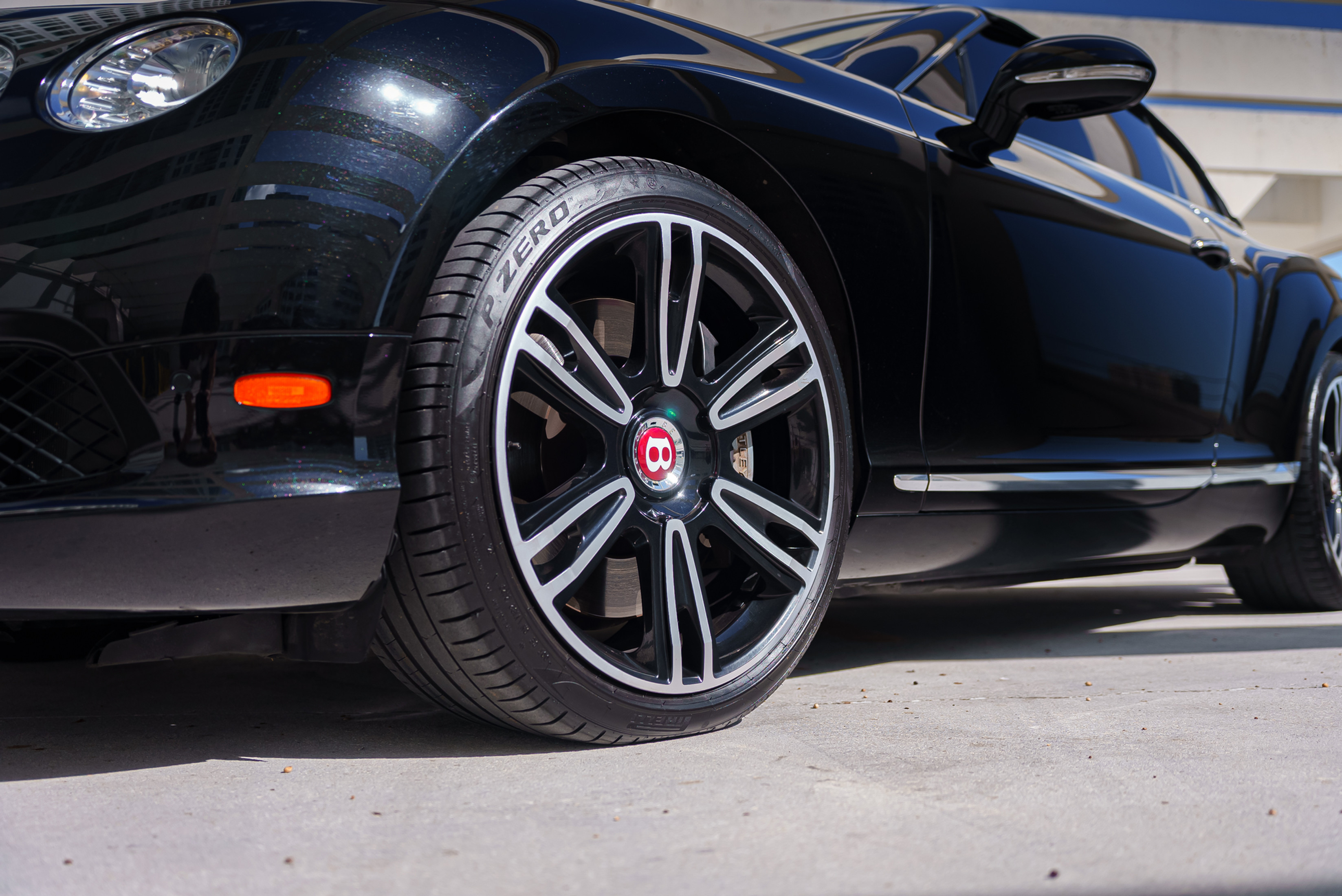 Bentley Continental GTC Black — exterior rear view