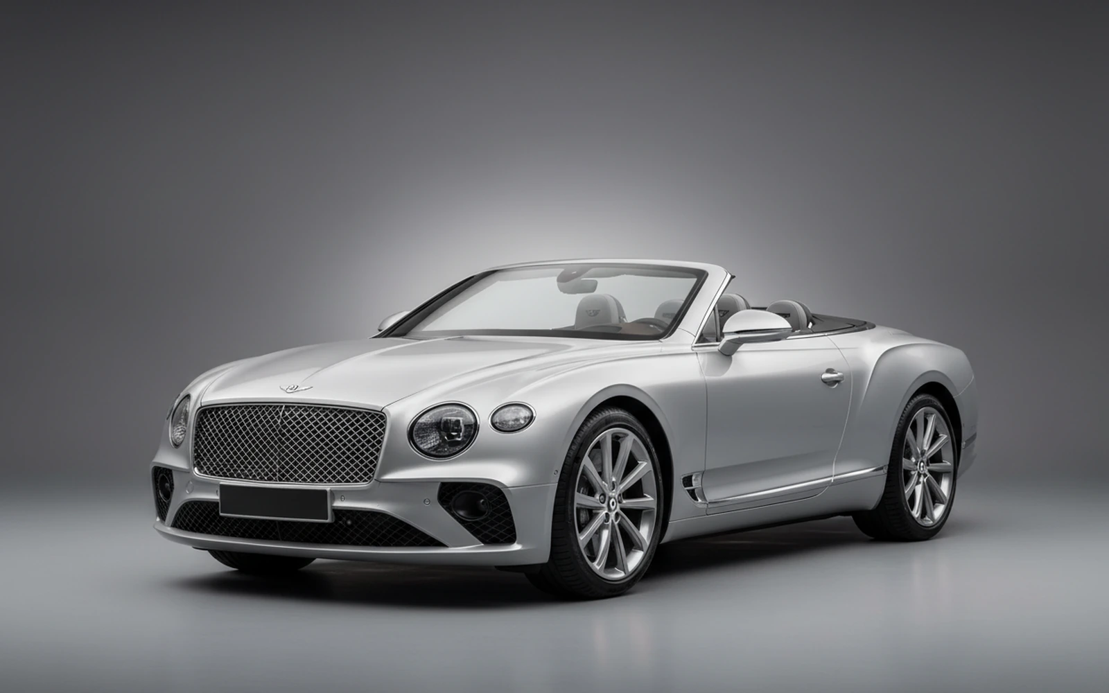 Bentley Continental GTC Plata 2022 for rent in Miami — exterior front view