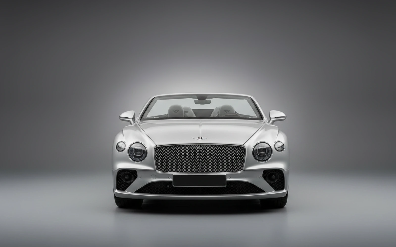 Bentley Continental GTC Plata 2022 — exterior side view