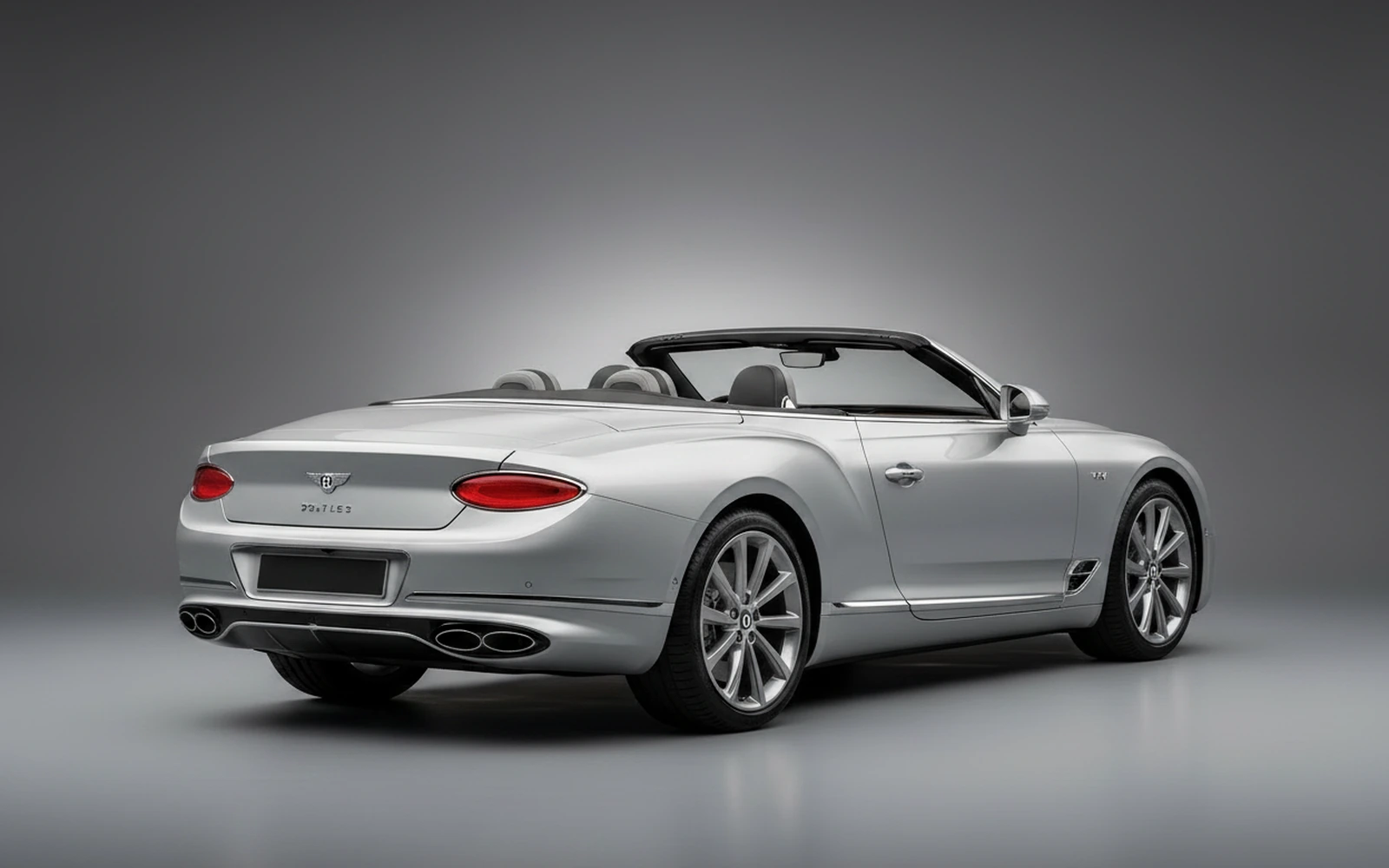 Bentley Continental GTC Plata 2022 — interior dashboard