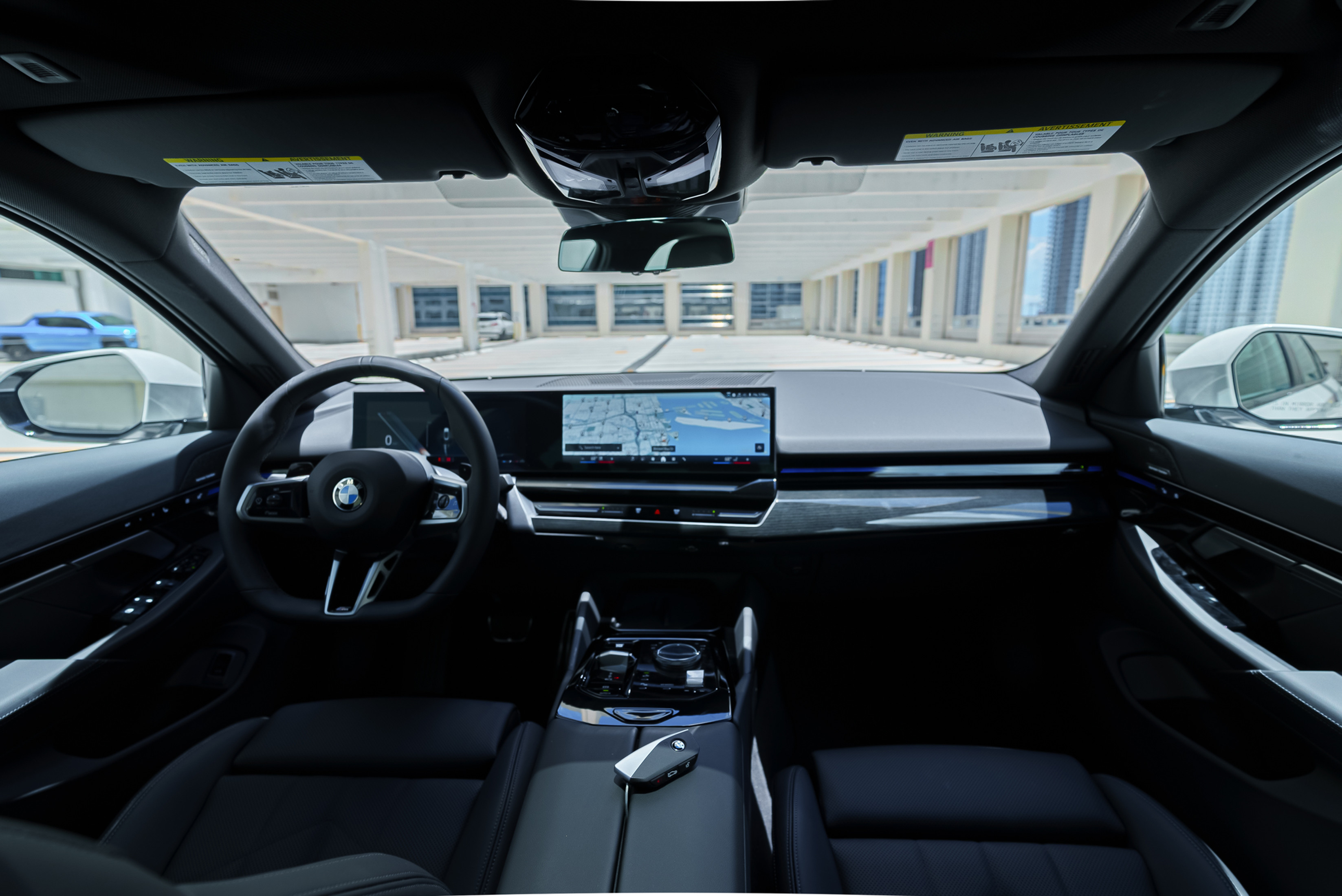 BMW 5 Series Black — exterior side view