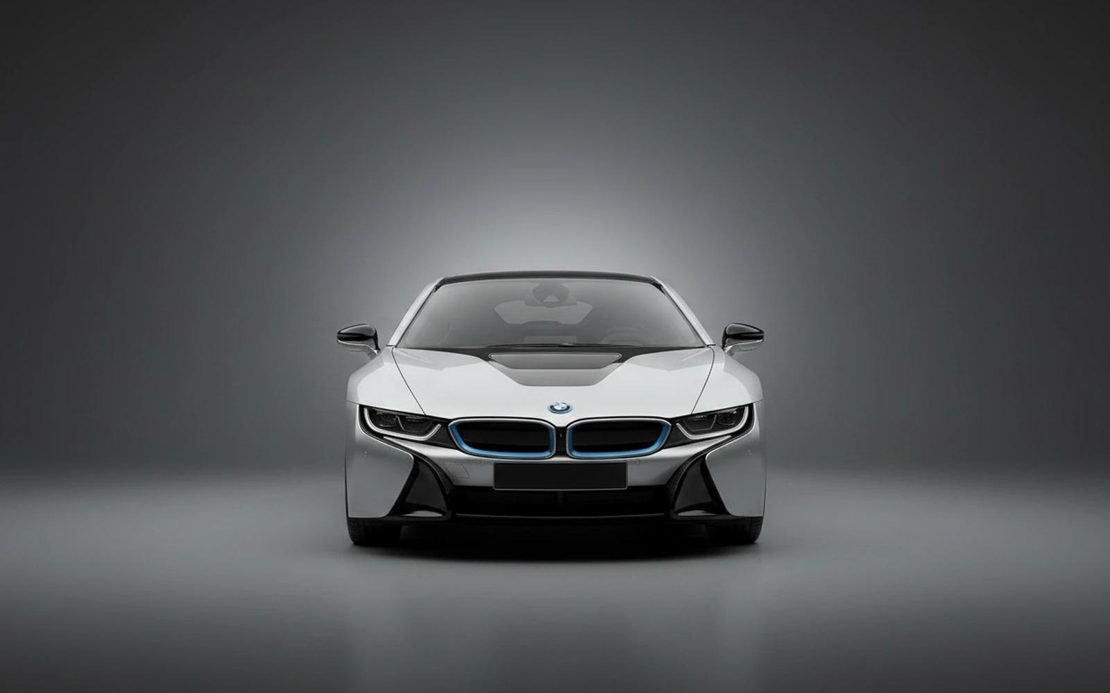BMW i8 Silver 2022 — exterior side view