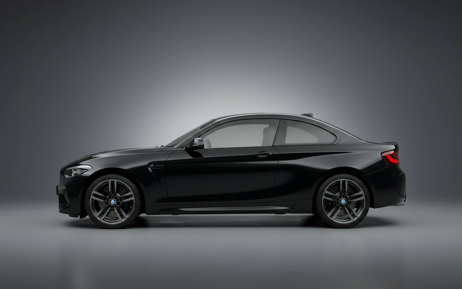 BMW M2 Negro 2023 — exterior rear view