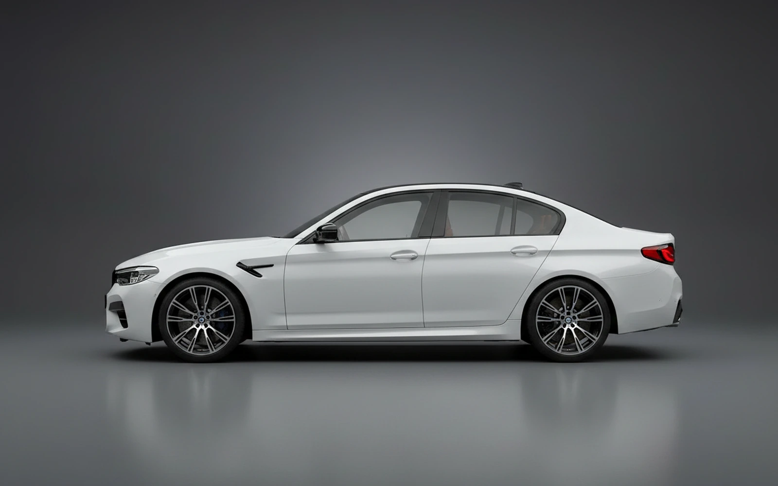 BMW M5 Competition White 2023 — exterior rear view