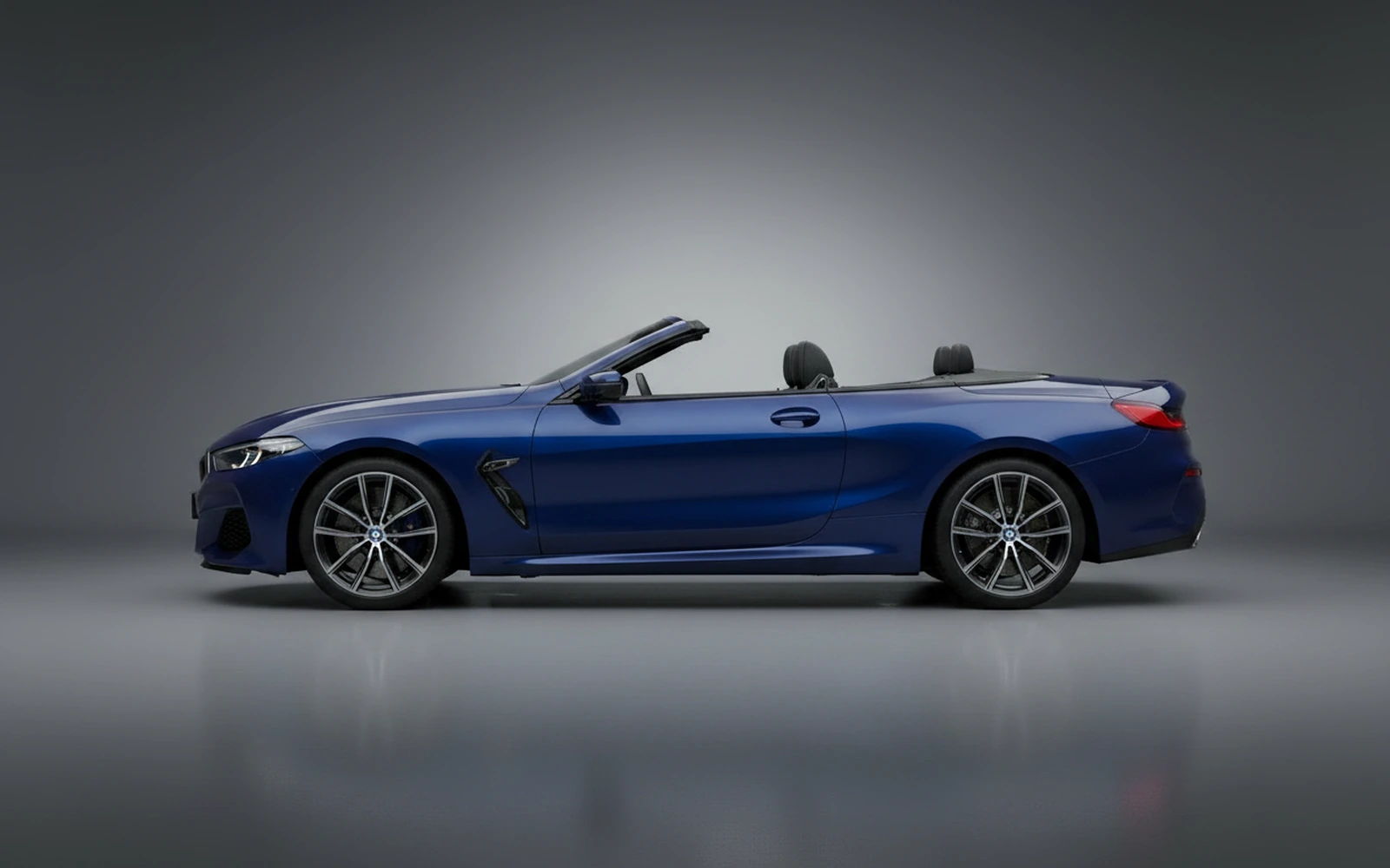 BMW M850i Blue 2022 — exterior rear view