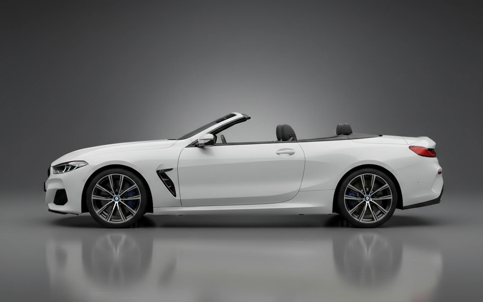 BMW M850i White 2022 — exterior rear view
