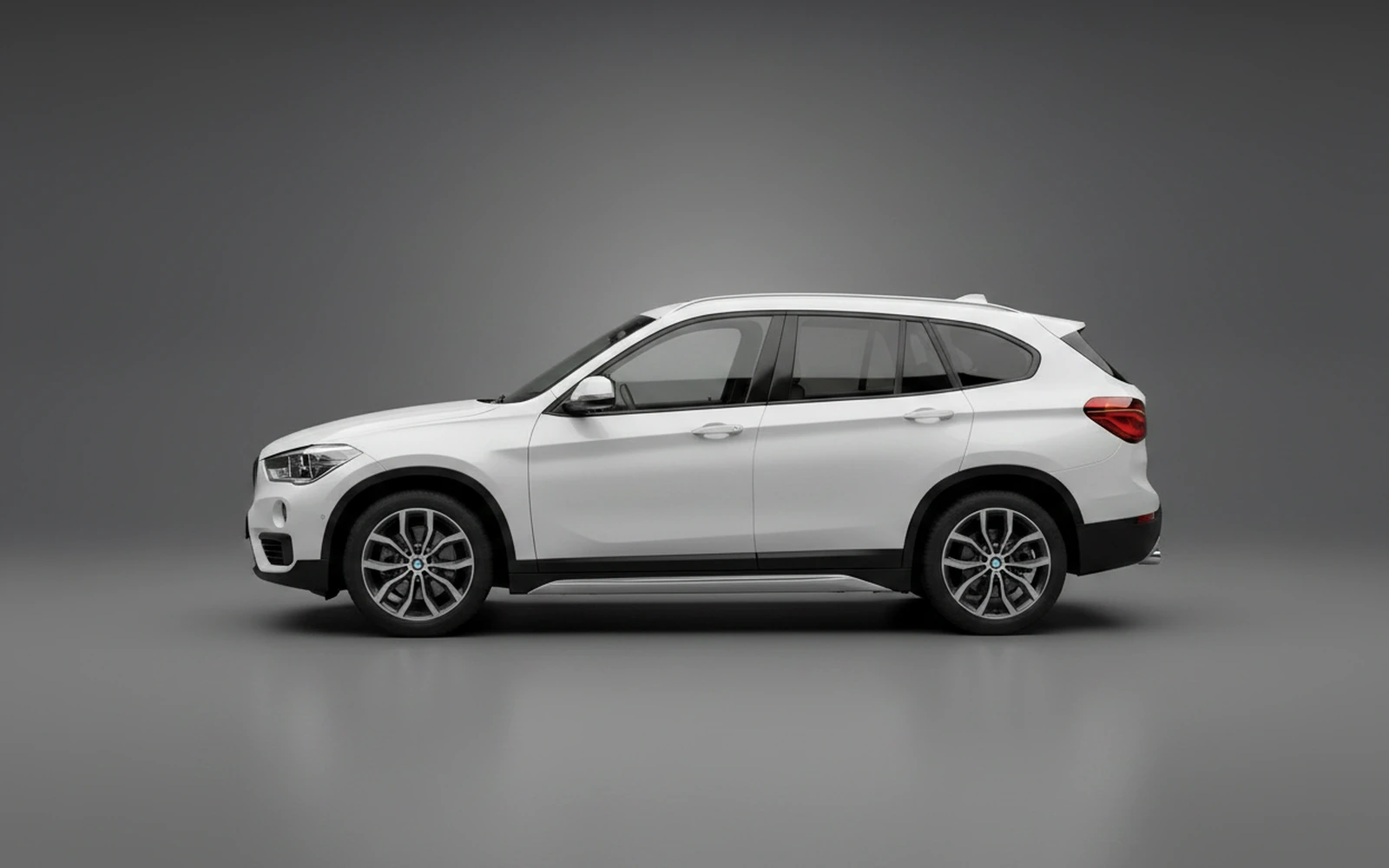 BMW X1 White 2024 — exterior rear view