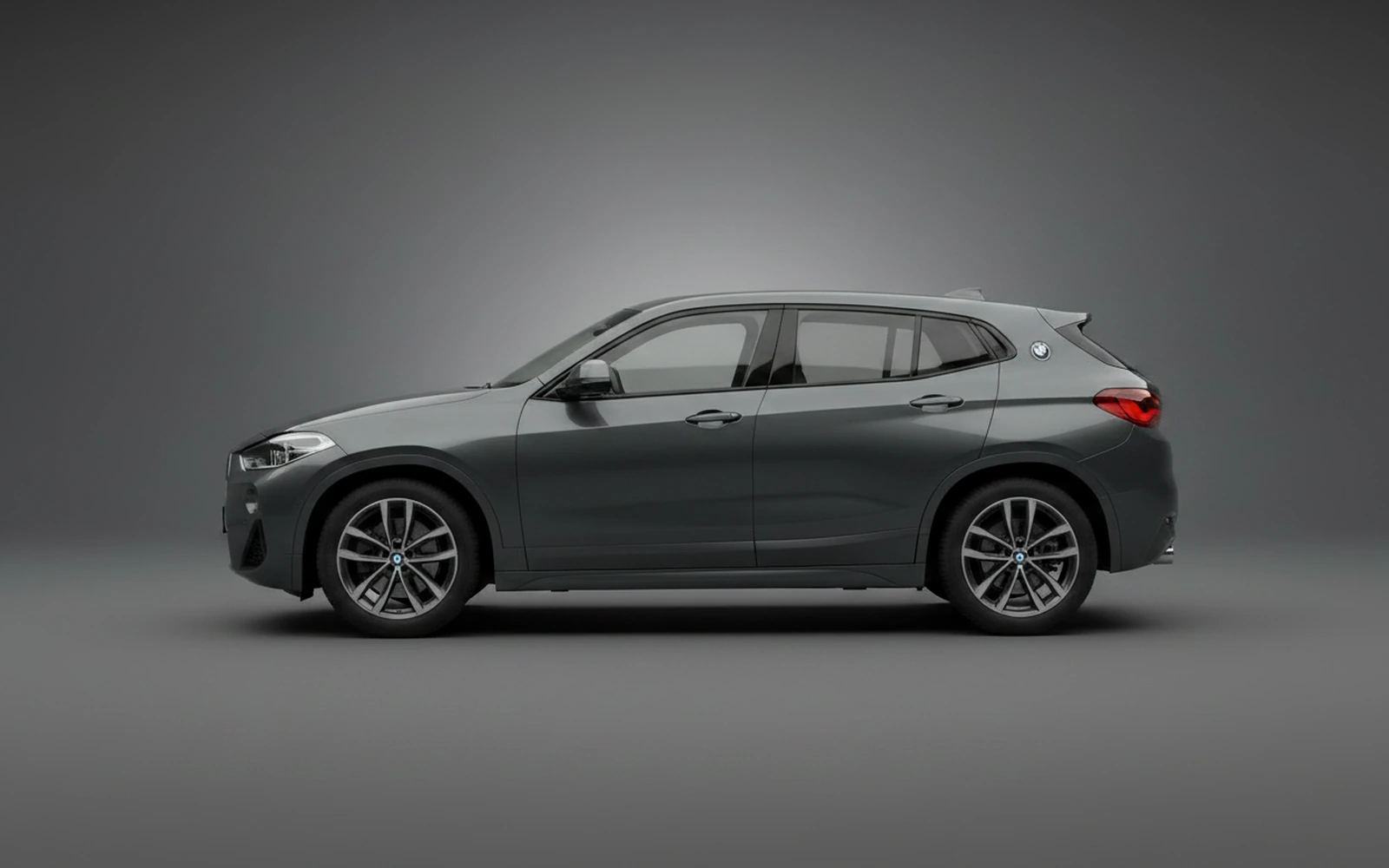 BMW X2 Gris 2026 — exterior rear view