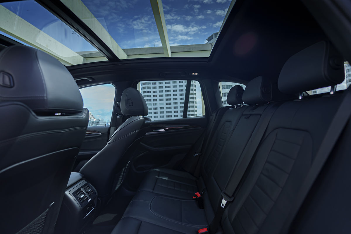 BMW X3 Gray 2022 — photo 6