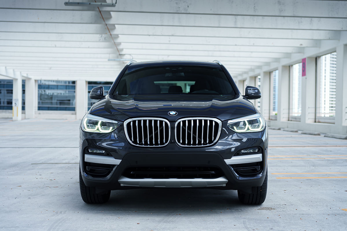 BMW X3 Gray 2022 — photo 9