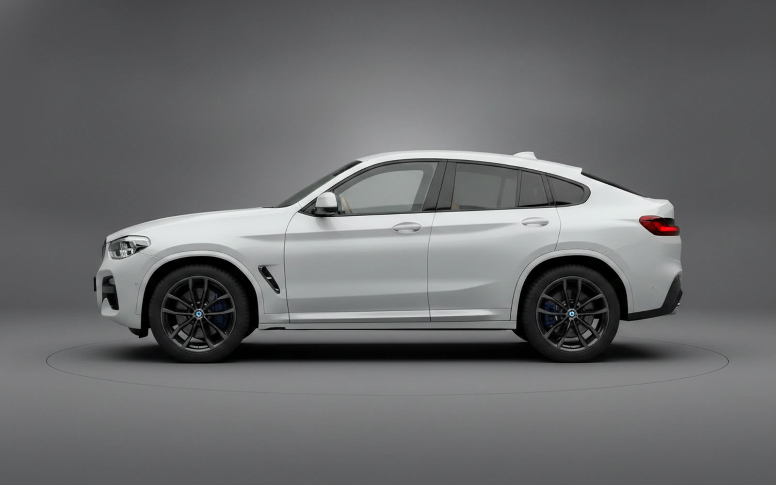 BMW X4 xDrive30i White 2023 — exterior rear view