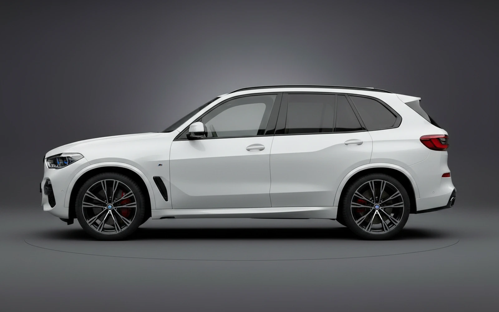 BMW X5 xDrive40i White 2022 — exterior rear view