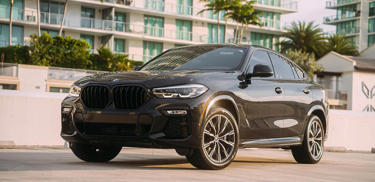 BMW X6 Black 2020 — exterior rear view