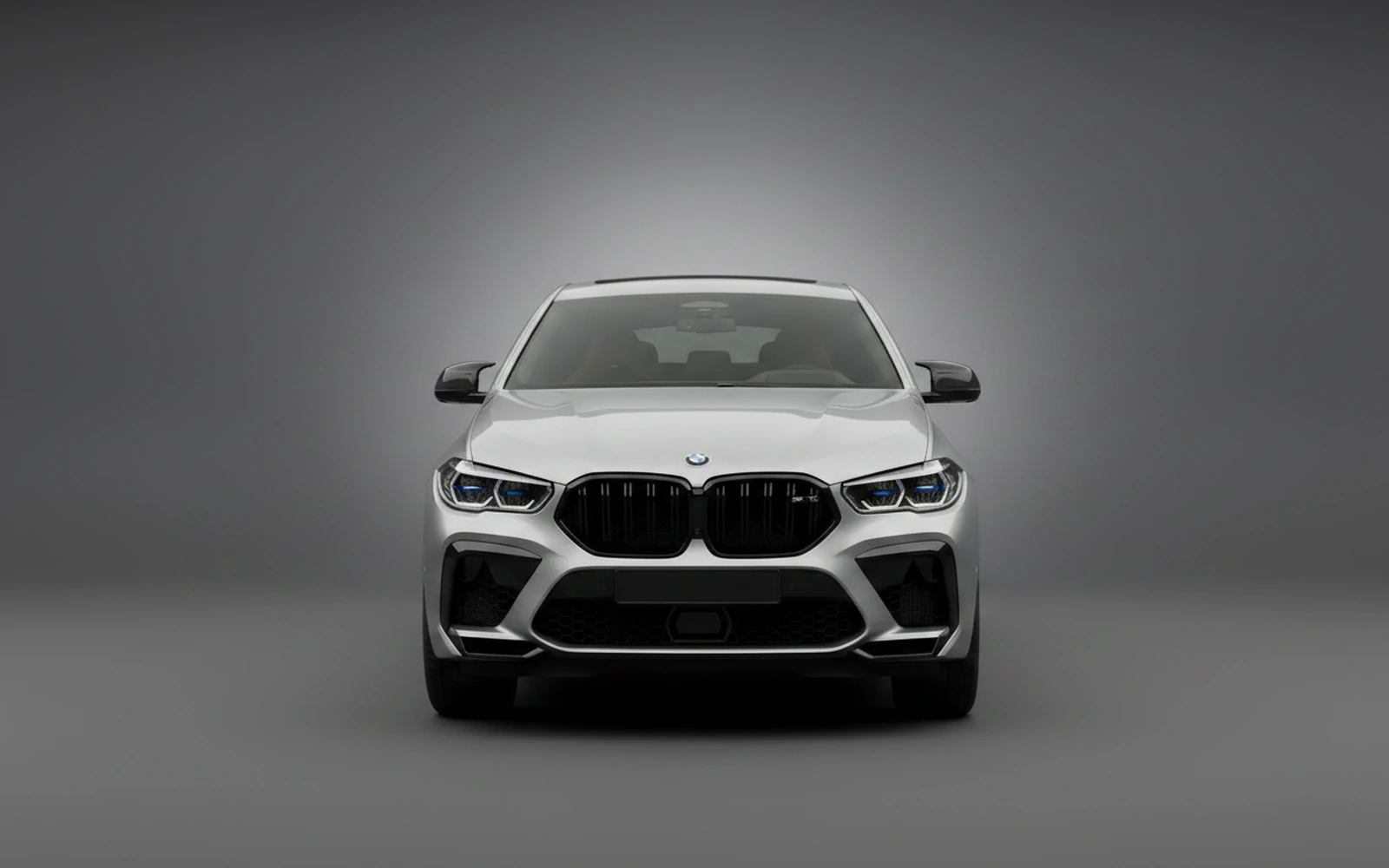 BMW X6M Competition Plata 2021 — exterior side view