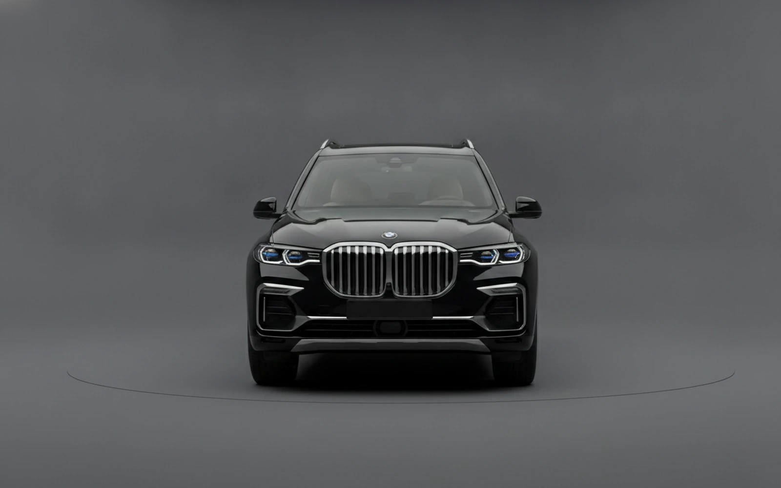 BMW X7 Black 2024 — exterior side view