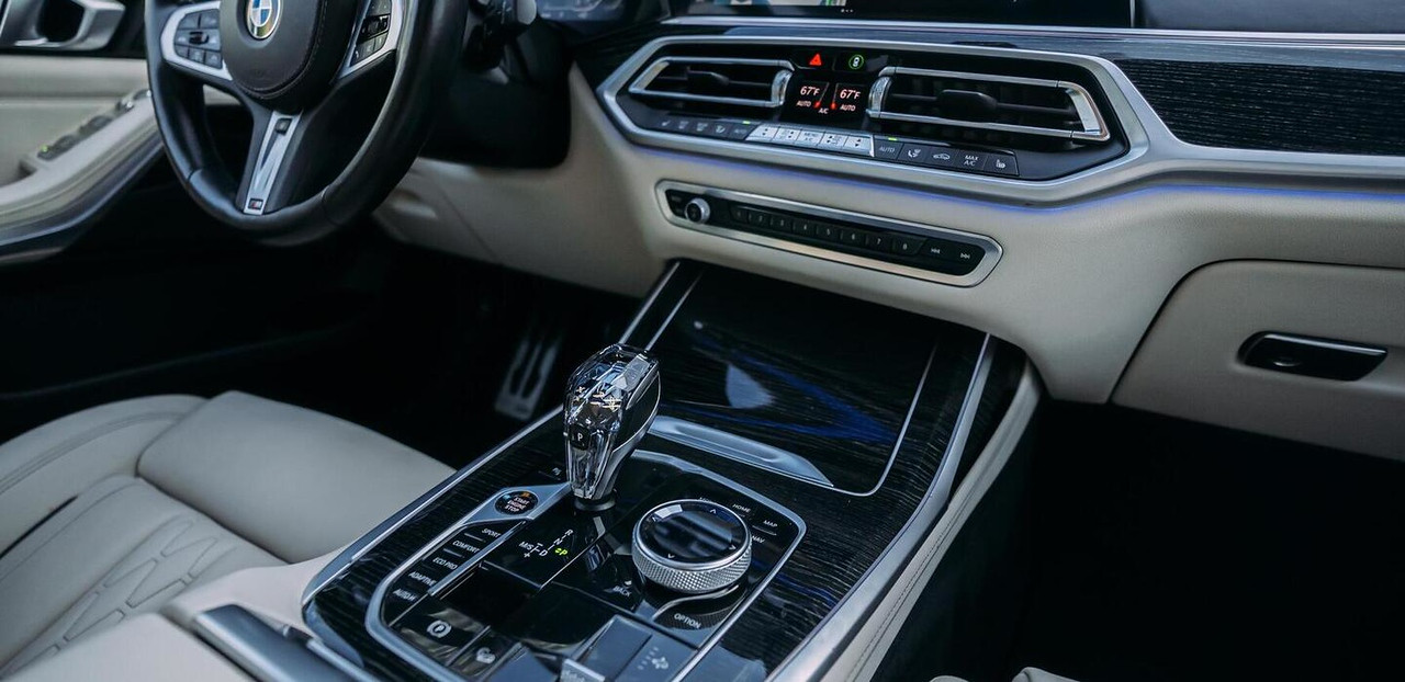 BMW X7 Black — photo 7