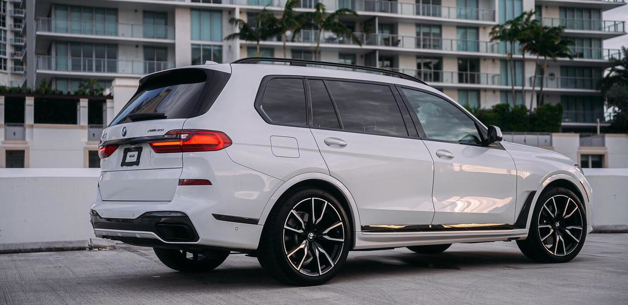 BMW X7 Black — photo 8