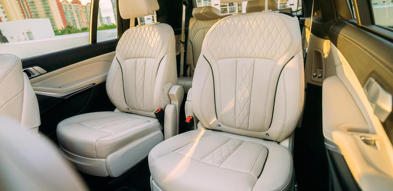 BMW X7 Black — photo 9