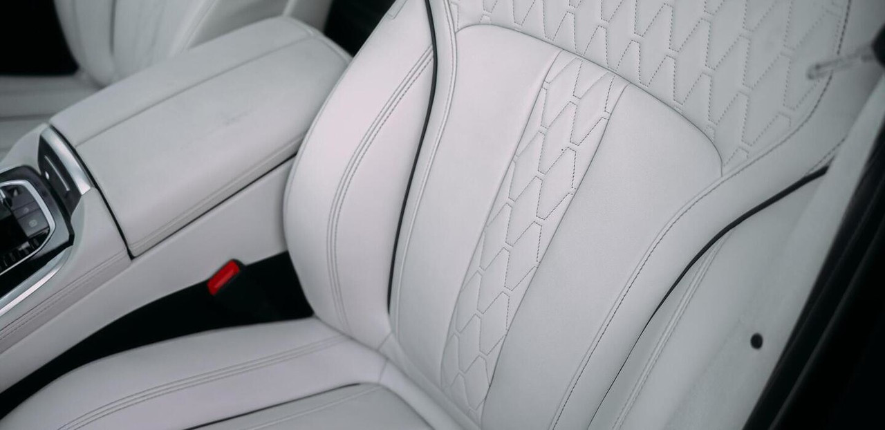 BMW X7 Black — photo 12