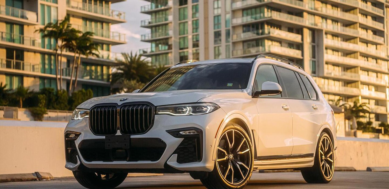 BMW X7 Black — photo 13