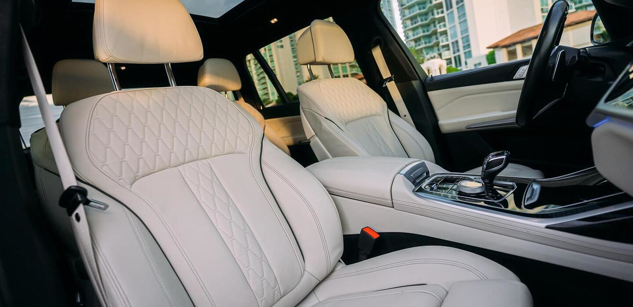 BMW X7 Black — photo 14