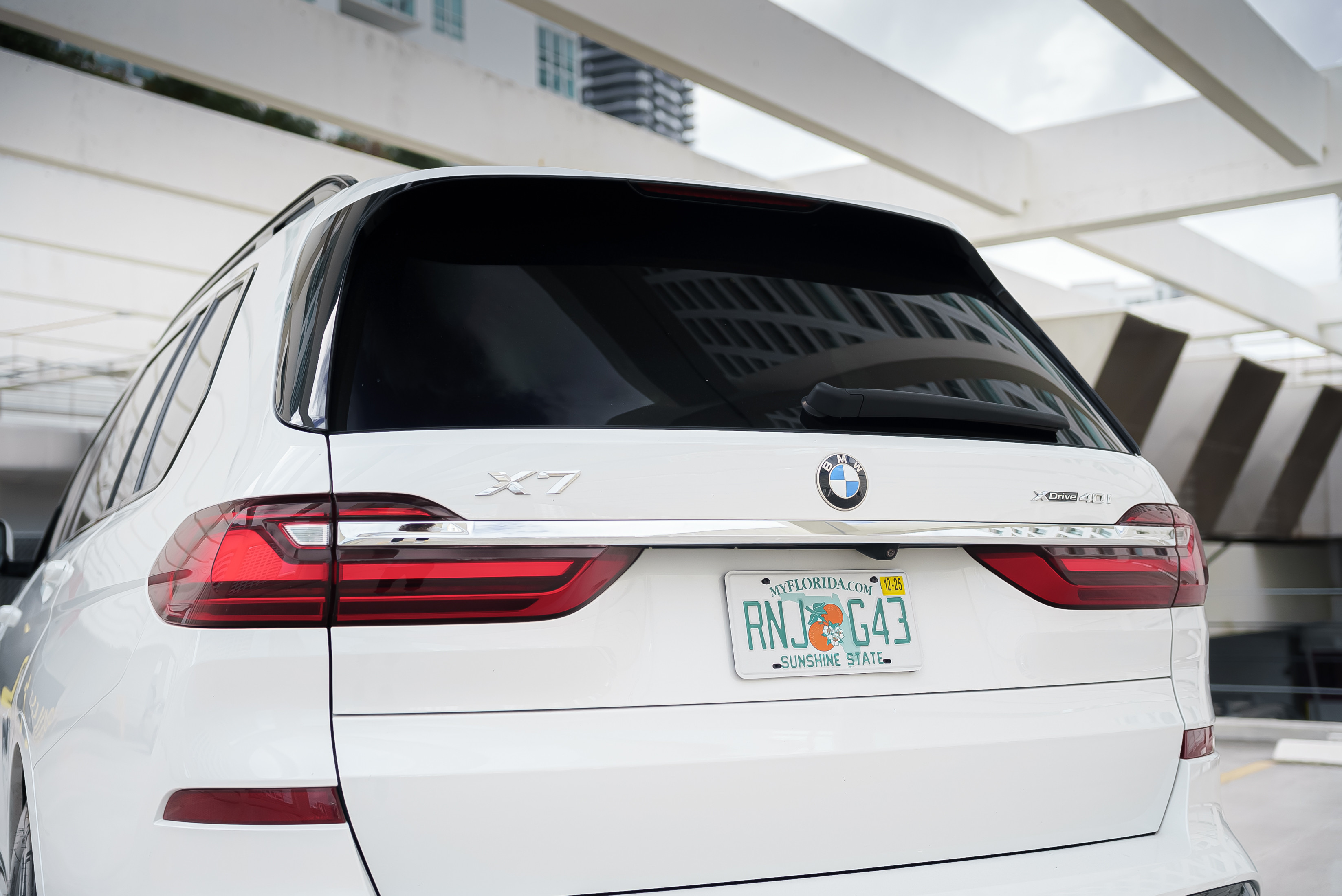 BMW X7 White 2021 — photo 6