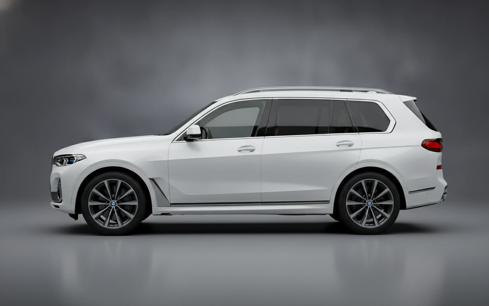 BMW X7 40i White 2025 — exterior rear view