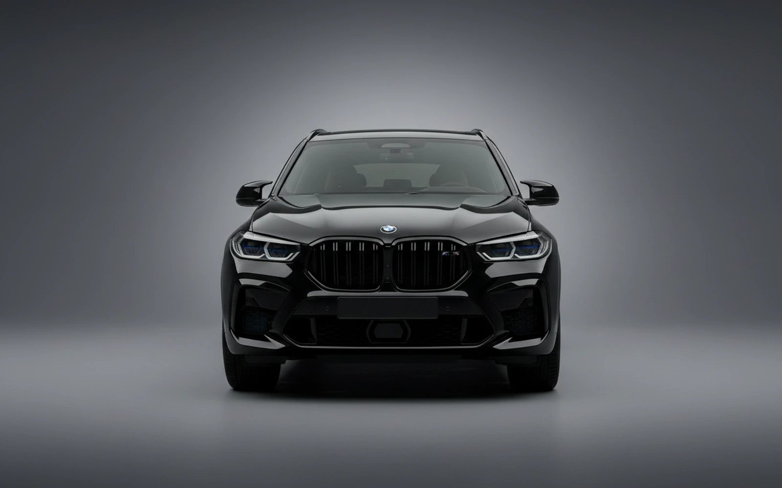 BMW XM Black 2023 — exterior side view