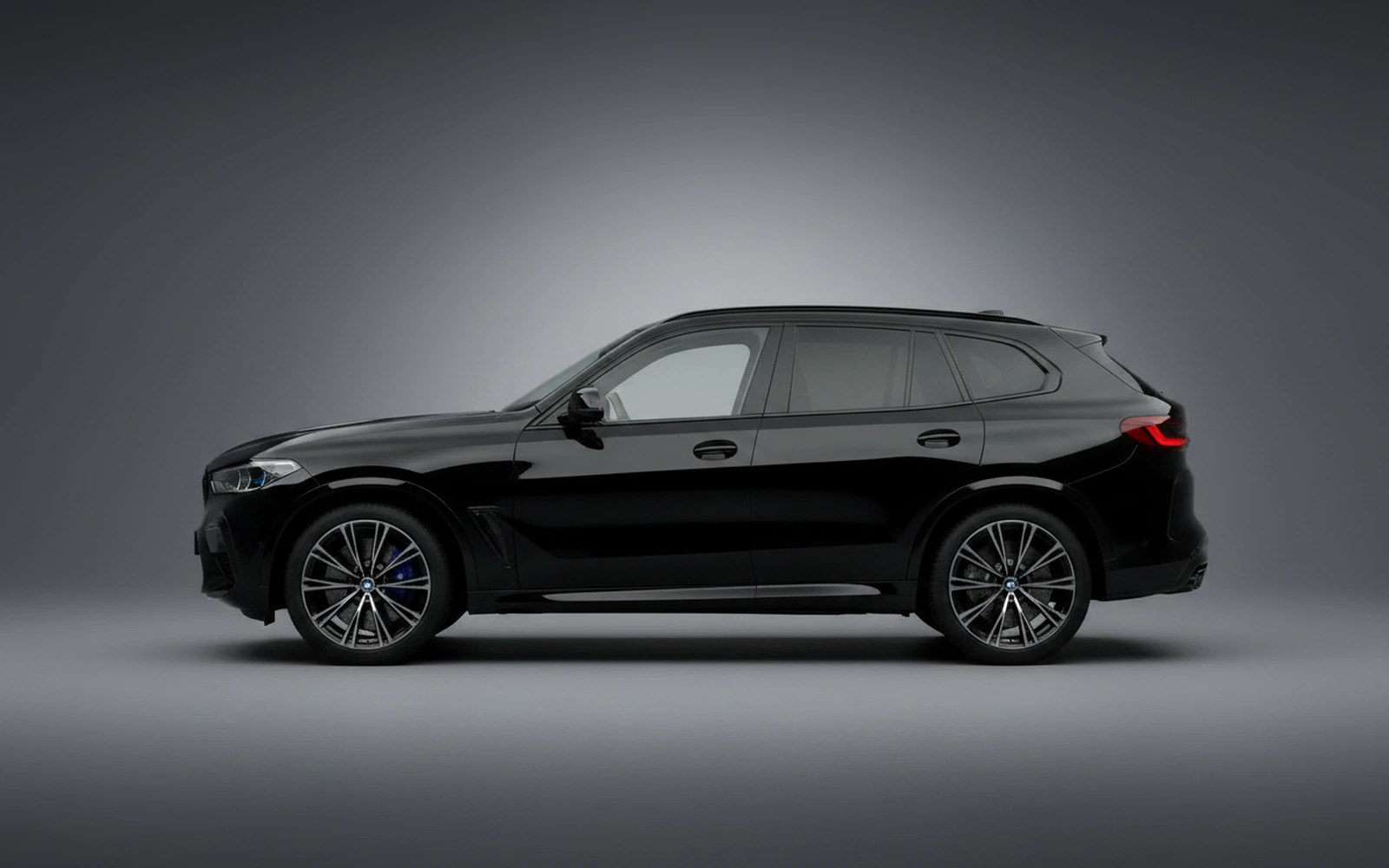 BMW XM Black 2023 — exterior rear view