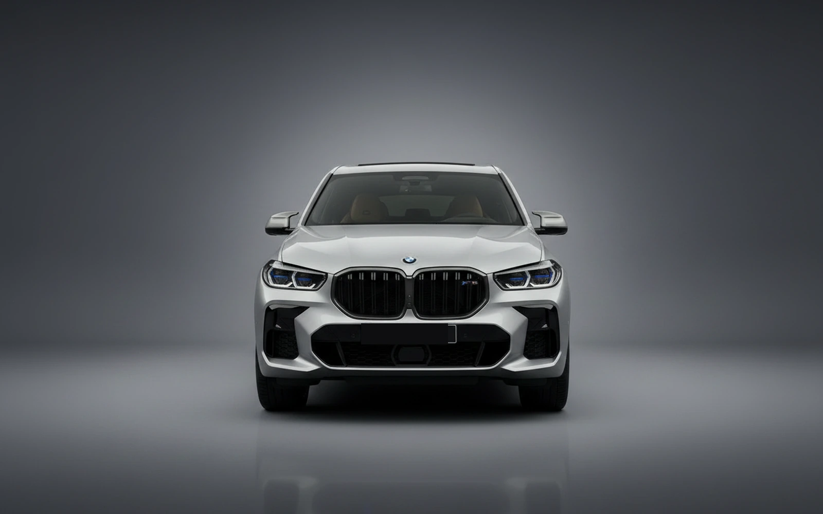 BMW XM Plata 2023 — exterior side view