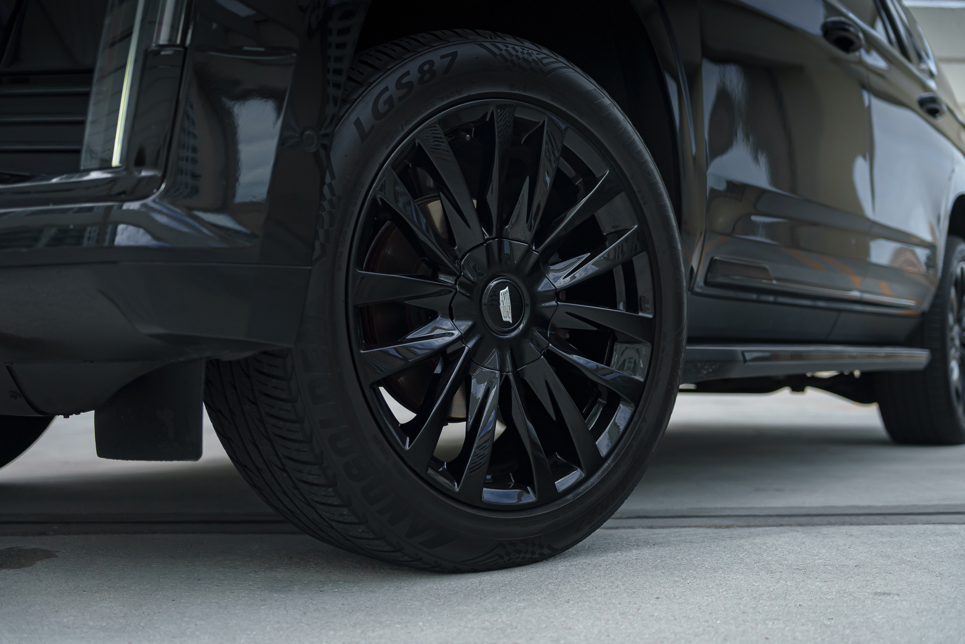 Cadillac Escalade Black 2021 — photo 7