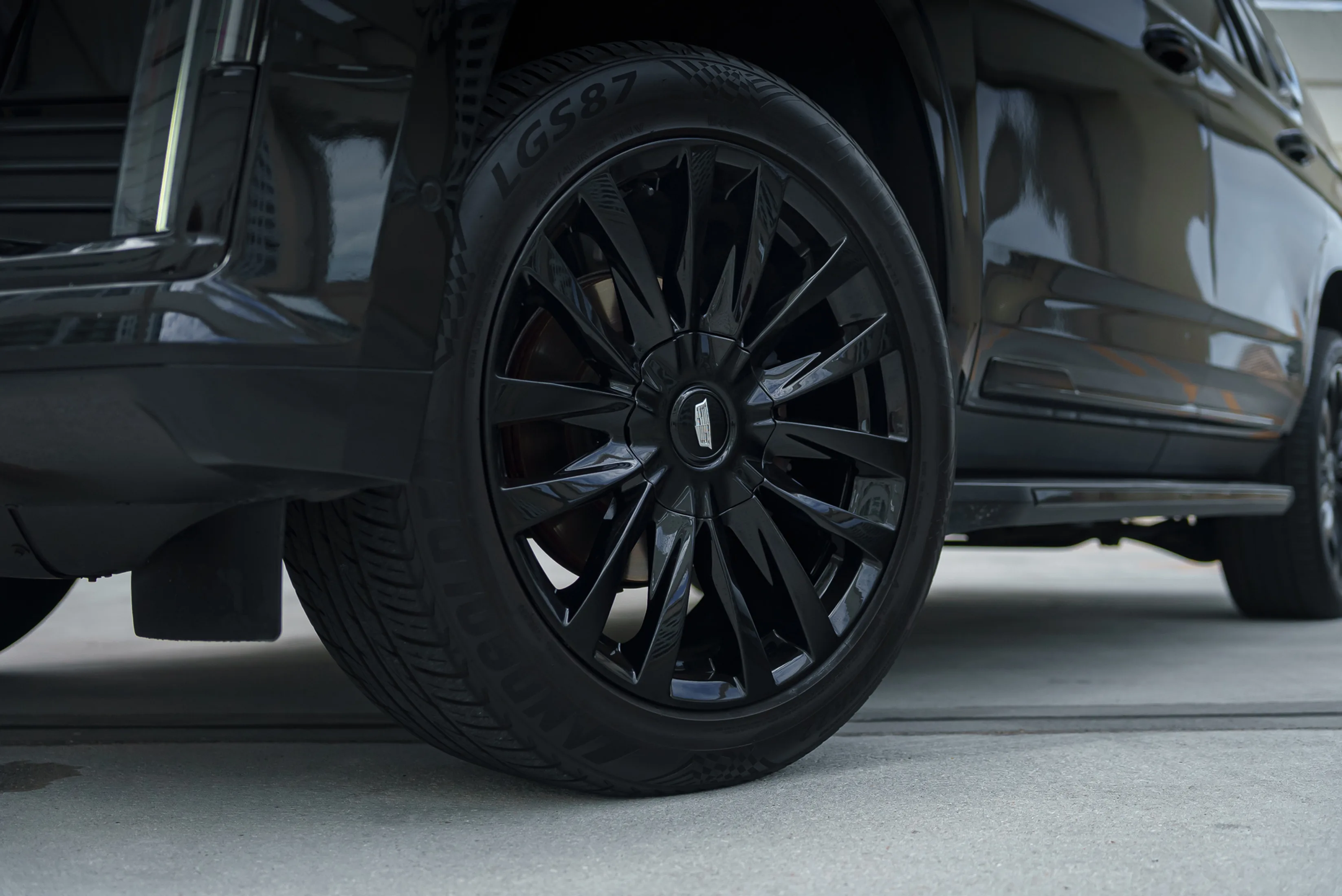 Cadillac Escalade Black 2021 — photo 7