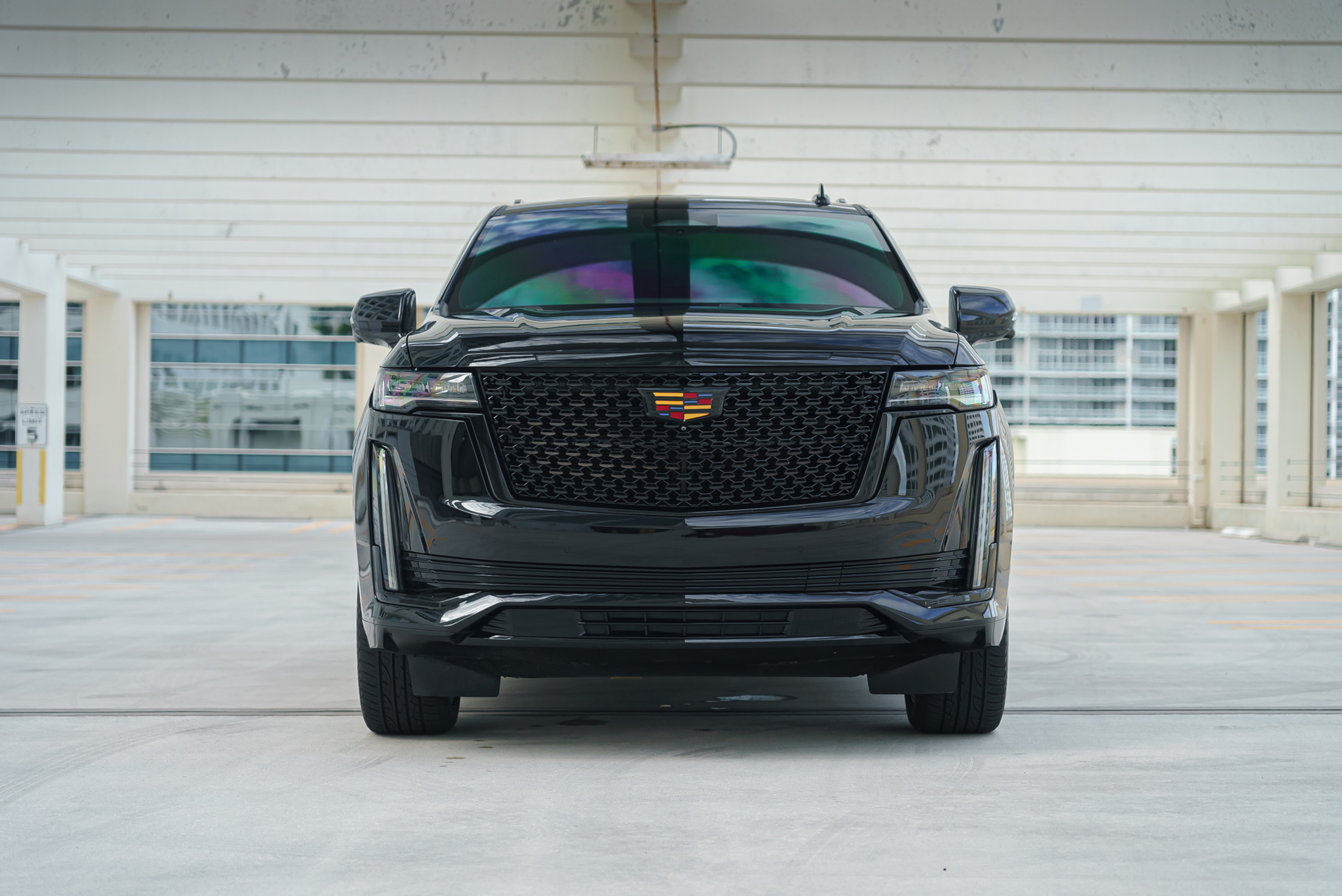Cadillac Escalade Black 2021 — photo 9