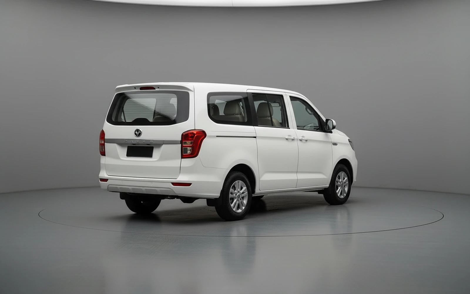 Changan Hunter Hunter RV White 2025 — interior dashboard