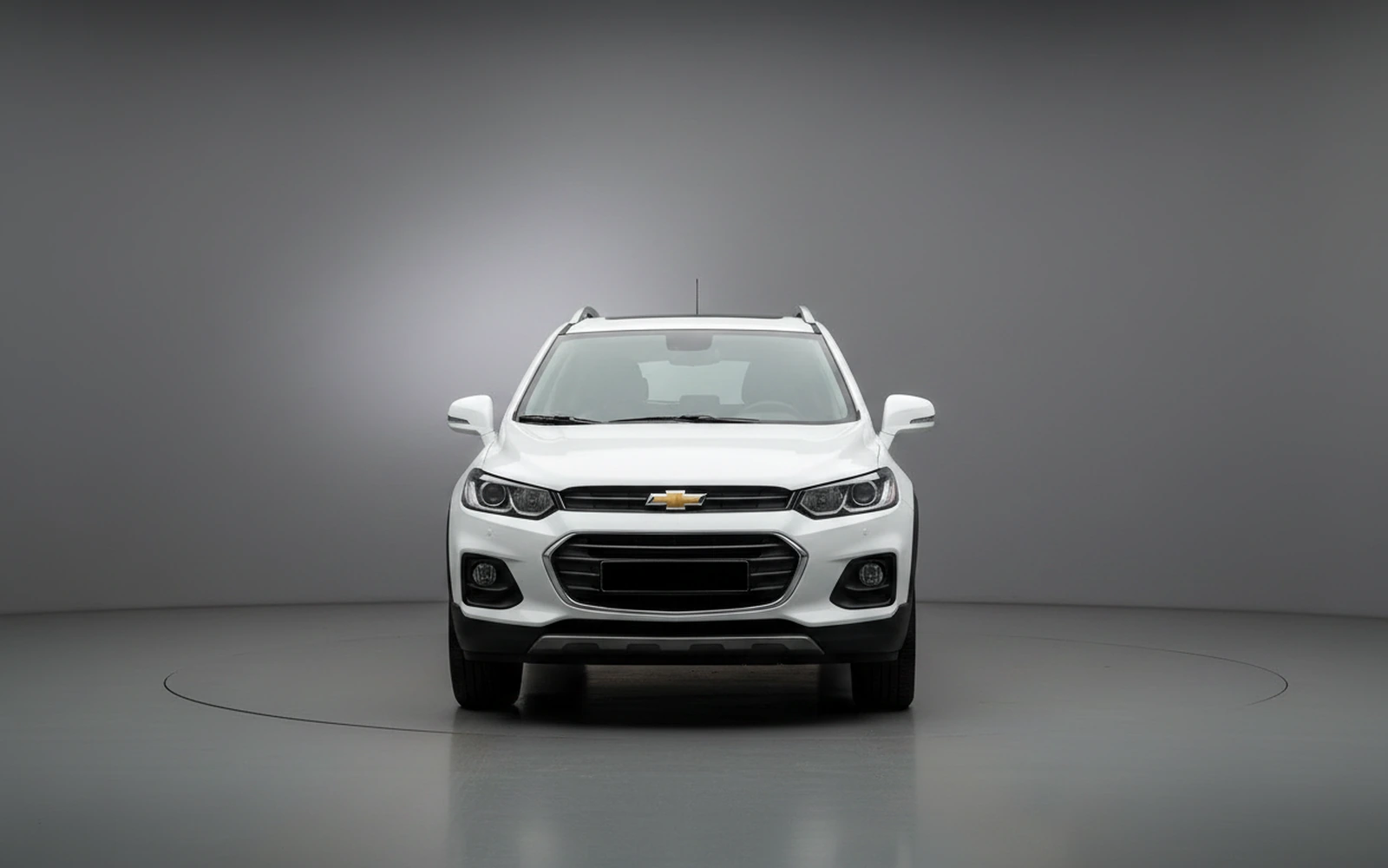 Chevrolet Captiva White 2023 — exterior side view